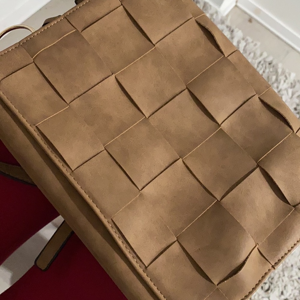 Purse - Picture 1 of 15